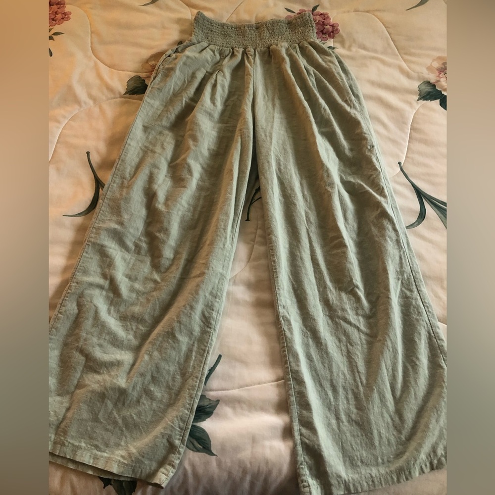 Wide legged comfy pants